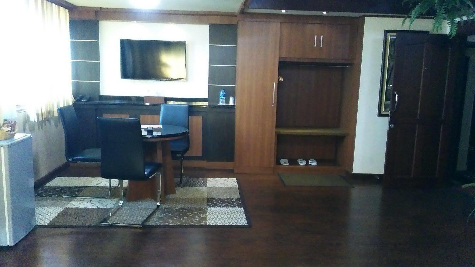 Hotel Anging Mammiri