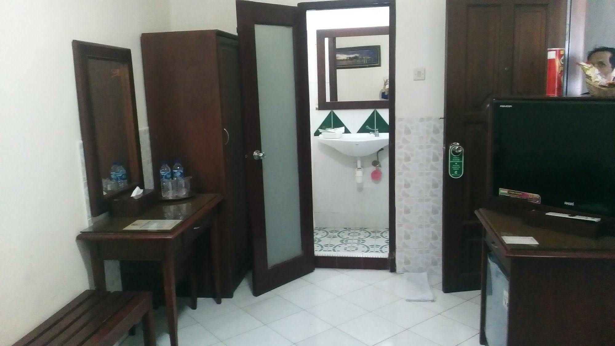 Anging Mammiri Hotel Makassar
